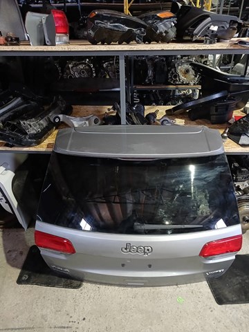 Задні двері багажника 68154524AA CHRYSLER