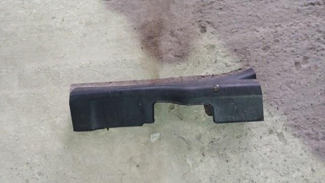 Облицювання порогу внутрішня, передні праві 7656A158XA MITSUBISHI