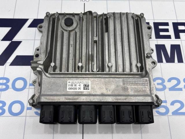 Блок двигуна 12148489464 BMW