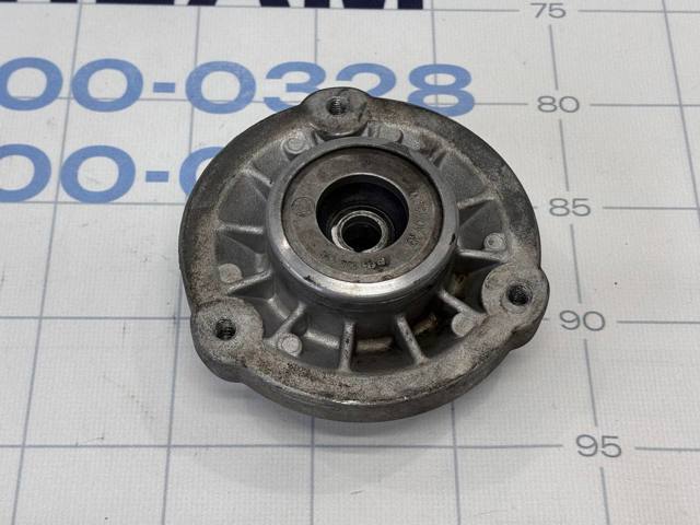 Кріплення переднього амортизатора 31306863295 BMW