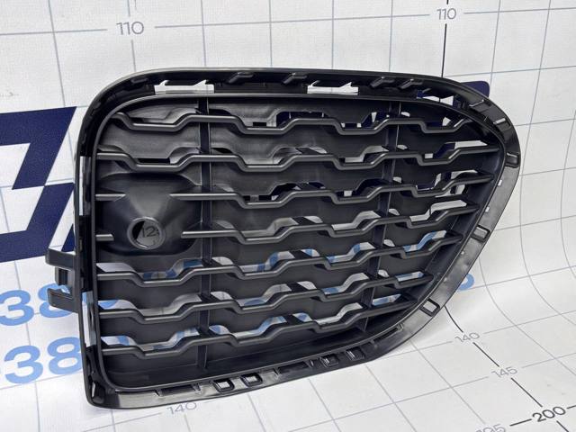 Решітка переднього бампера, ліва 51118056941 BMW