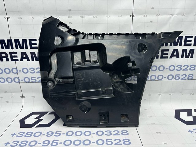 Кронштейн бампера заднього, правий 51127184768 BMW