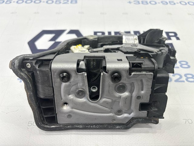 Замок водійських дверей 51217477685 BMW