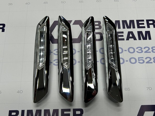Повторювач повороту на крилі, правий 63137154168 BMW