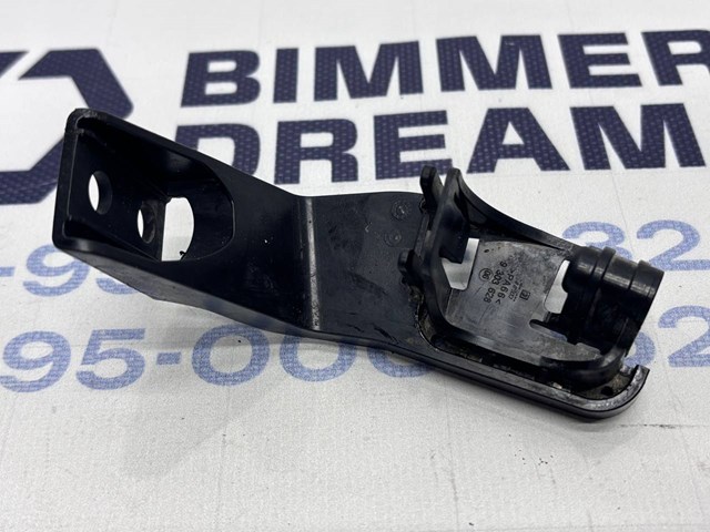 Кронштейн насосу г/п керма 64219303628 BMW