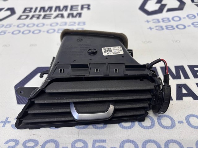 Решітка повітропровода права 64229329585 BMW