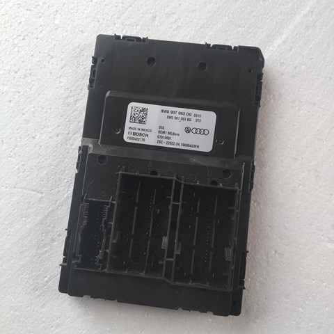 Блок управління бортової мережі 8W0907063DG VAG