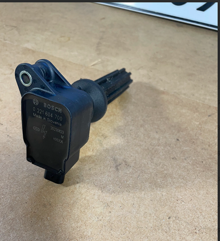 Котушка запалювання 0221604700 BOSCH