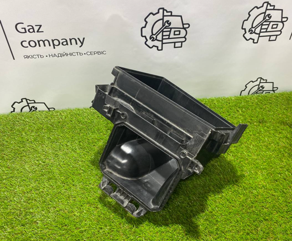Коробка фільтра A2700900601 MERCEDES