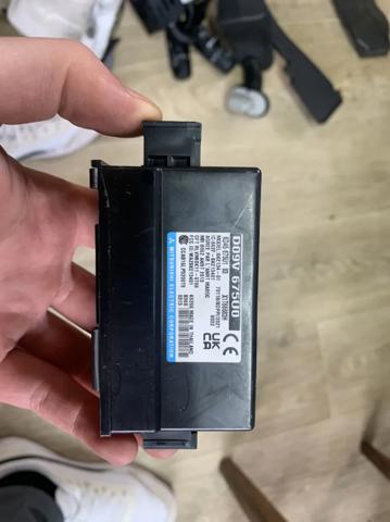 Блок керування центральним замком D09V675U0 MAZDA