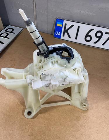 Механізм вибору (перемикання) передач KB8A46100 MAZDA