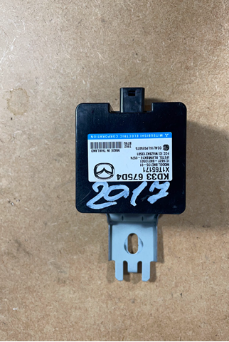 Датчик безключового доступу дверей (приймач ключа) KD33675D4 MAZDA