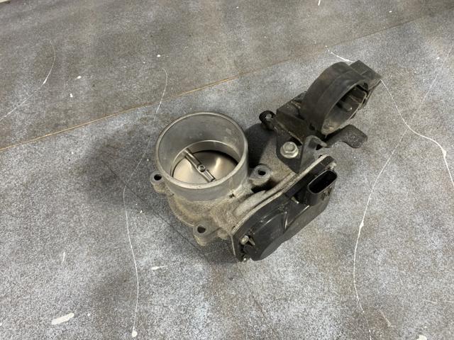 Блок дросельної заслінки PYFS13640 MAZDA