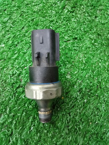 Датчик тиску масла двигуна 05033317AC CHRYSLER
