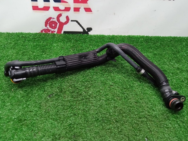 Трубка картера повітряна 06L103226A VAG