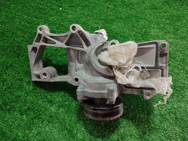 Насос охолоджуючої рідини 11518601366 BMW