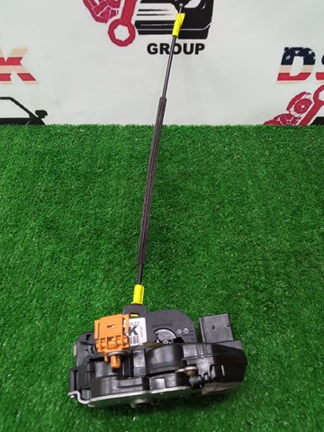 Замок дверей водія 13579522 GM