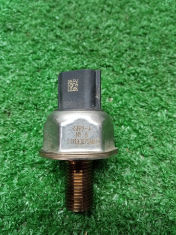 Датчик тиску палива 166381TT0A NISSAN
