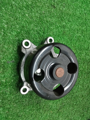 Насос охолодження 210103RC2A NISSAN