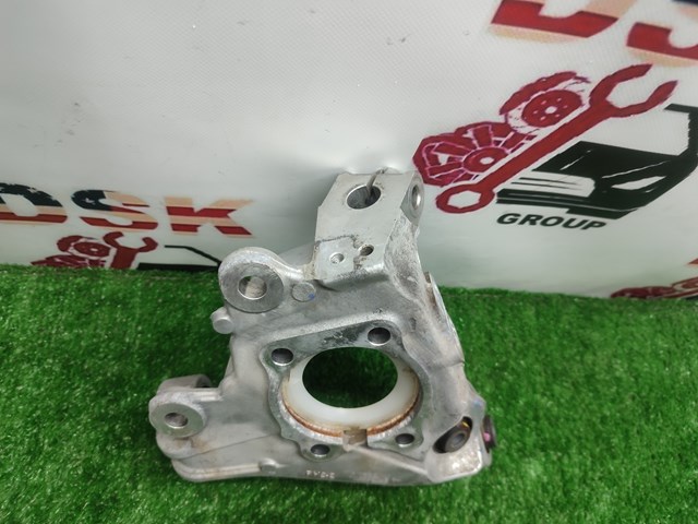 Цапфа поворотна права 430186RA1A NISSAN