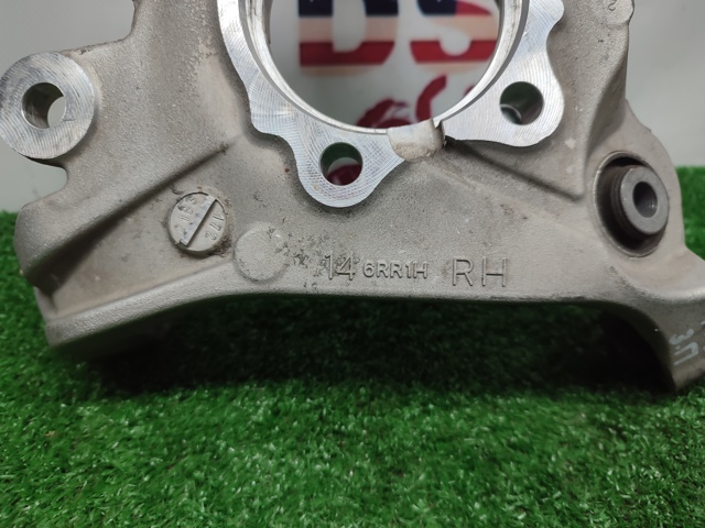Цапфа - поворотний кулак заднім виходом, 430186RR1A NISSAN