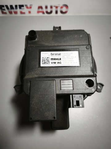 Моторчик пічки 4M1820021A VAG