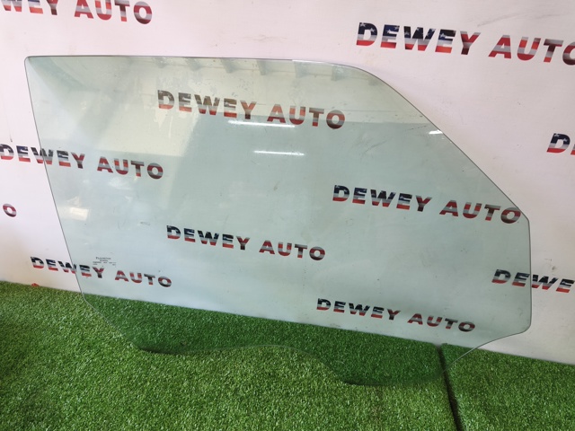 Скло пасажирських дверей 5155448AC CHRYSLER