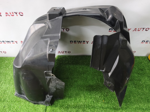 Подкрильнікі переднього крила, правий 55112698AB CHRYSLER