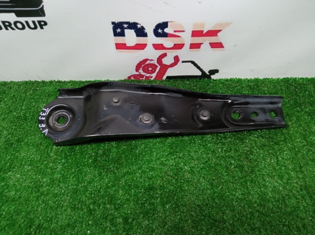Кронштейн задньої балки 554526RR0A NISSAN
