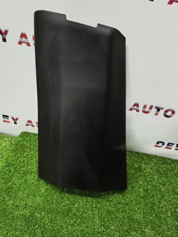 Обшивка стійки кузова внутрішня, середня нижня ліва 5SZ61DX9AA CHRYSLER