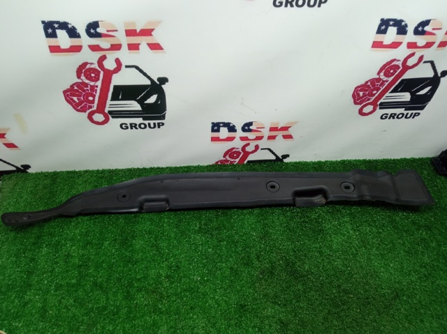 Ущільнювач крила 631306RA0B NISSAN