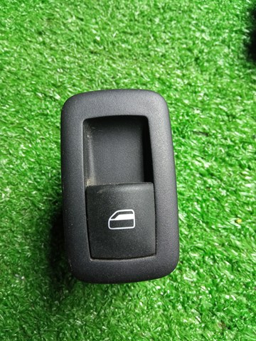 Кнопка вмикання двигуна склопідіймача задня 68214156AC CHRYSLER