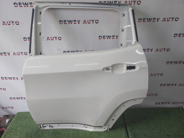 Двері задні 68246269AB CHRYSLER