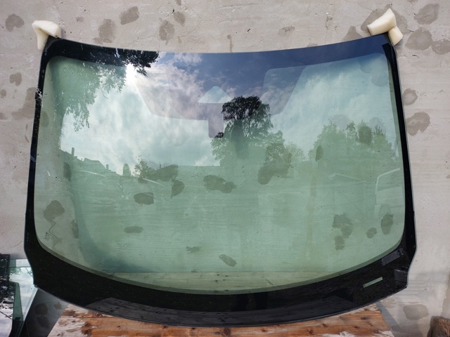 Переднє скло 727006RR0C NISSAN