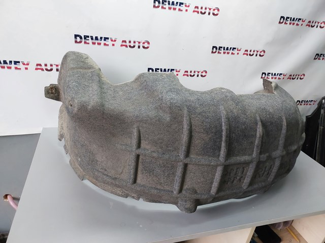 Підкрилок заднього крила, правий 767486RR0B NISSAN