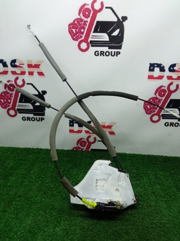 Замок передніх пасажирських дверей 805006RR0A NISSAN