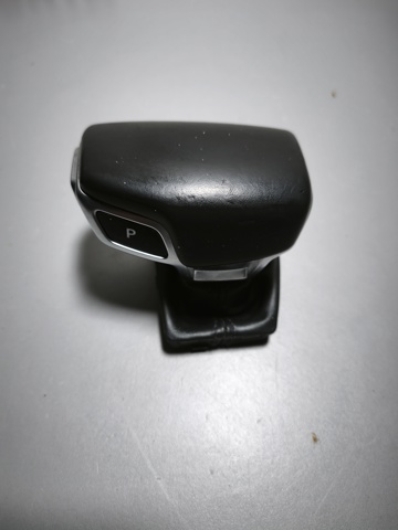 Рукоятка важеля КПП 80B713140CIBR VAG