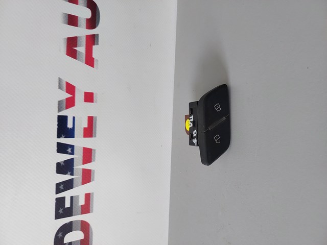 Кнопка центрального замка 80B962107 VAG