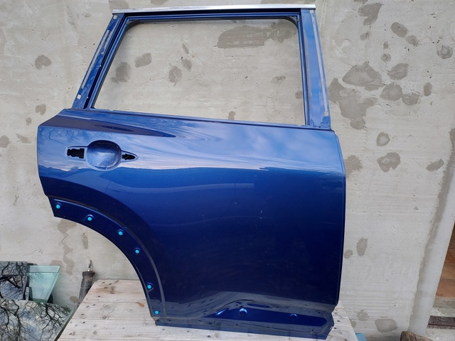 Двері задні в зборі 821006RR0B NISSAN