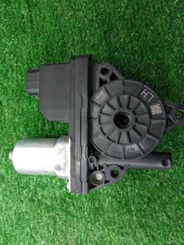 Привід ліфта передній 82450C1010 HYUNDAI