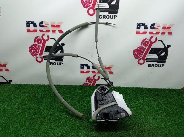 Замок задньої двері, лівої 825016RR0A NISSAN