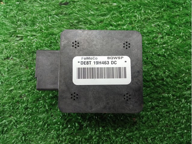 Антена GPS DE8T19H463DC FORD