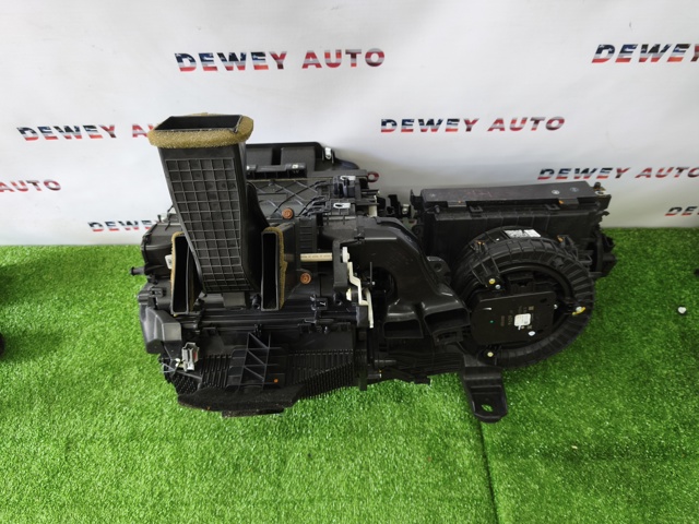 Корпус печі в зборі LX6Z19930A FORD
