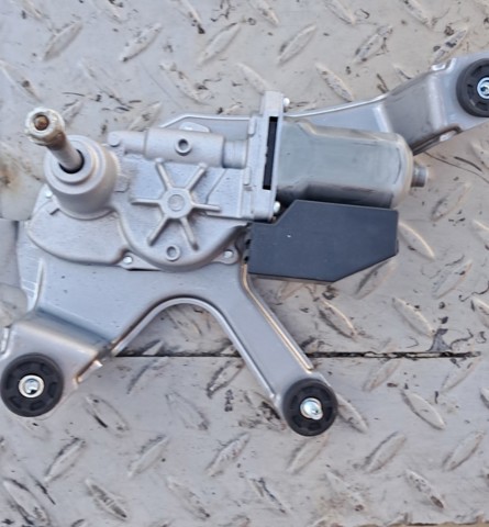 Склоочисник дверей задка 8513042080 TOYOTA