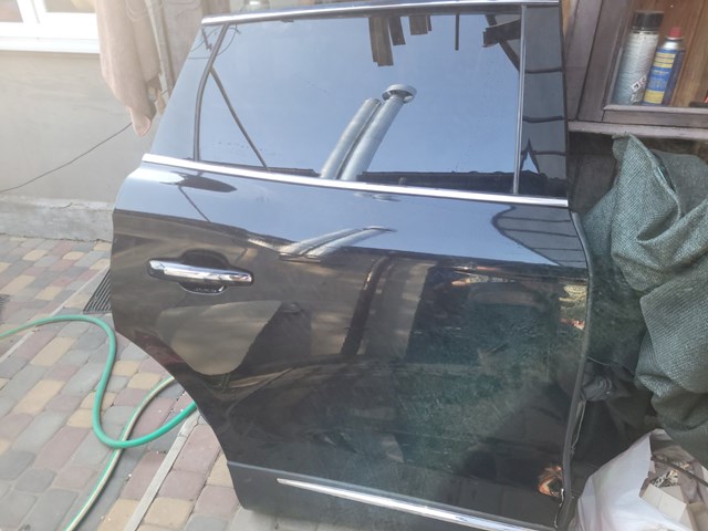 Двері задні в зборі KA1Z5824630A FORD