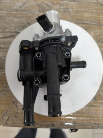 --без упаковки--корпус термостату