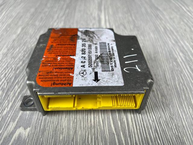 Блок управління airbag 0028203526 MERCEDES
