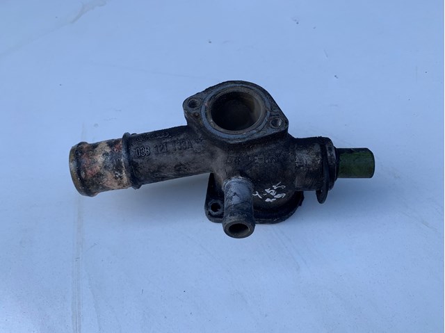 Водяний патрубок 038121133A VAG