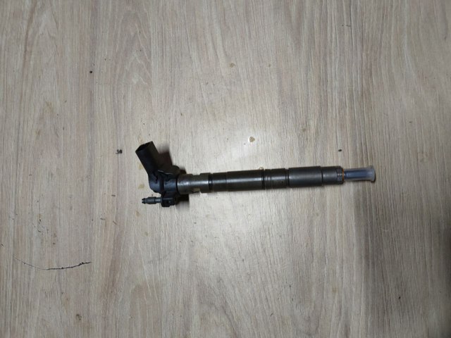 Форсунка вприску палива 03L130277 VAG