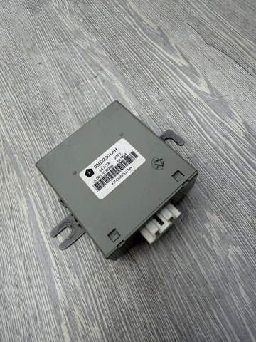 Модуль керування (ЕБУ) повним приводом 05033301AH CHRYSLER